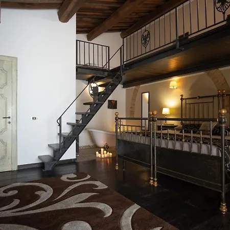 Borgo San Faustino Country Relais And * Morrano