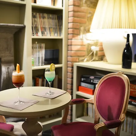 Alloggio per agriturismo Borgo San Faustino Country Relais And *