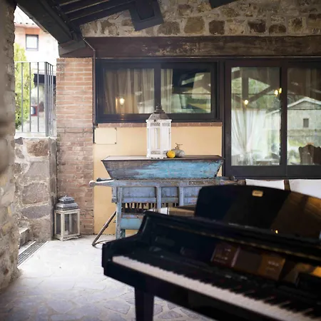 Farm stay Borgo San Faustino Country Relais And