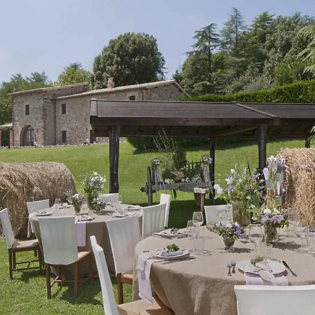 Farm stay Borgo San Faustino Country Relais And Morrano