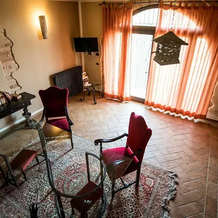 Borgo San Faustino Country Relais And * Morrano