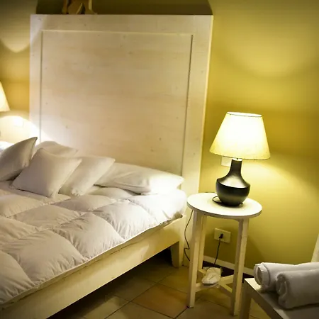 Farm stay Borgo San Faustino Country Relais And *