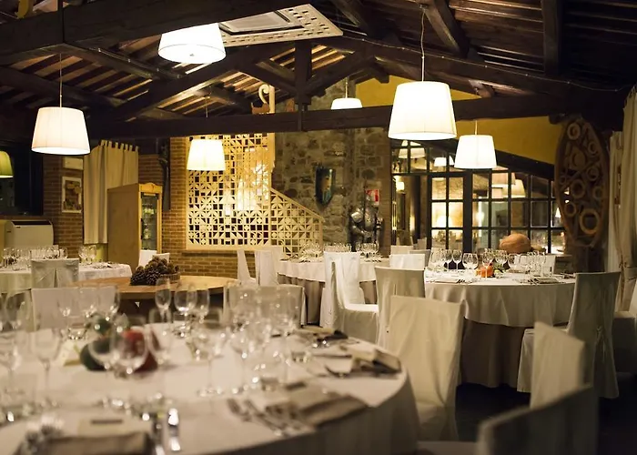 Borgo San Faustino Country Relais And *