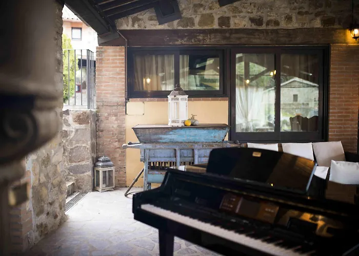 Farm stay Borgo San Faustino Country Relais And