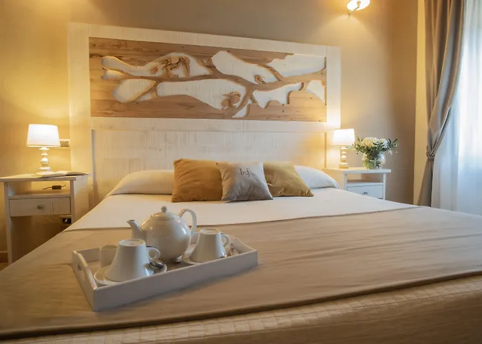 Borgo San Faustino Country Relais And *